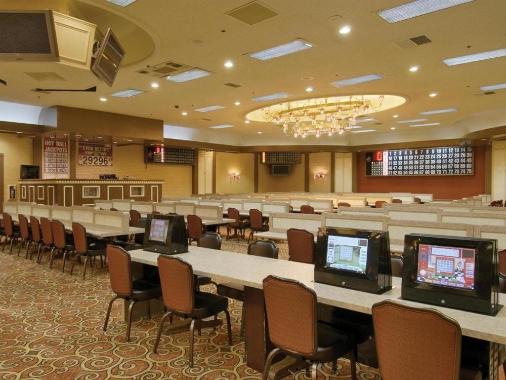 Sam's Town Hotel And Gambling Hall